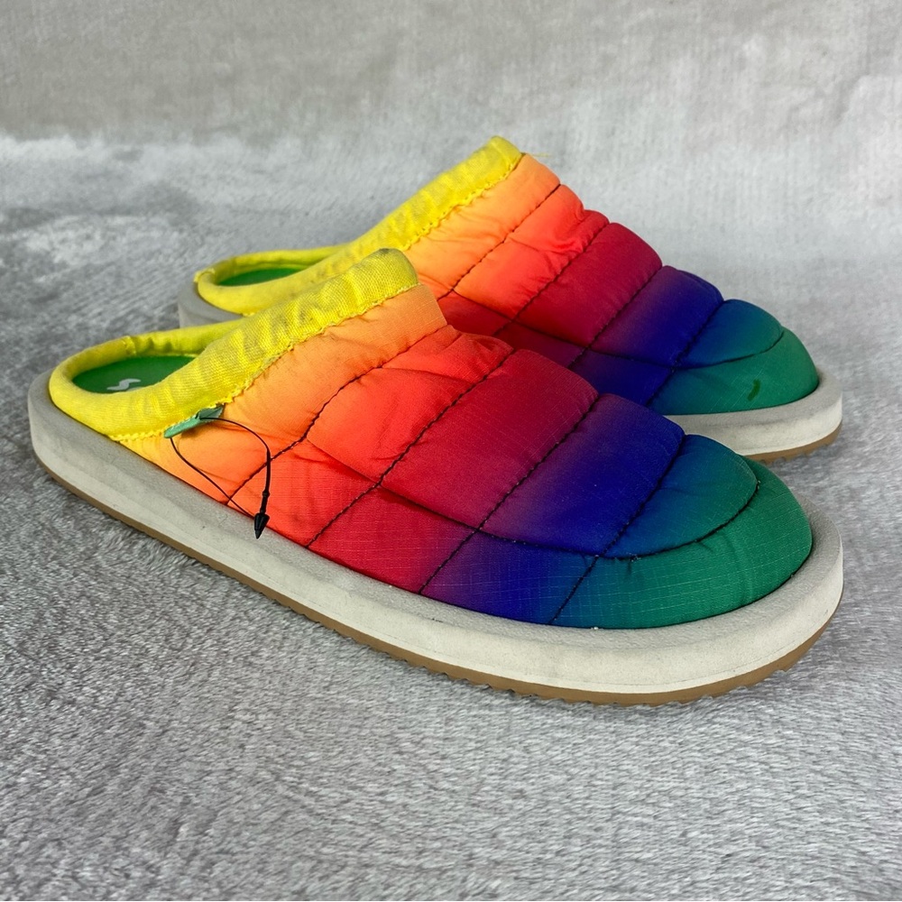 Sanukā Shoes Girls Kids Size 4 Rainbow Tie Dye Quilted Slip On Comfort Slippers